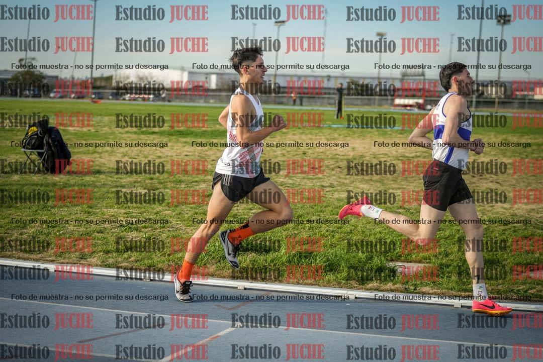 Fotos de los 1500 m llanos de varones