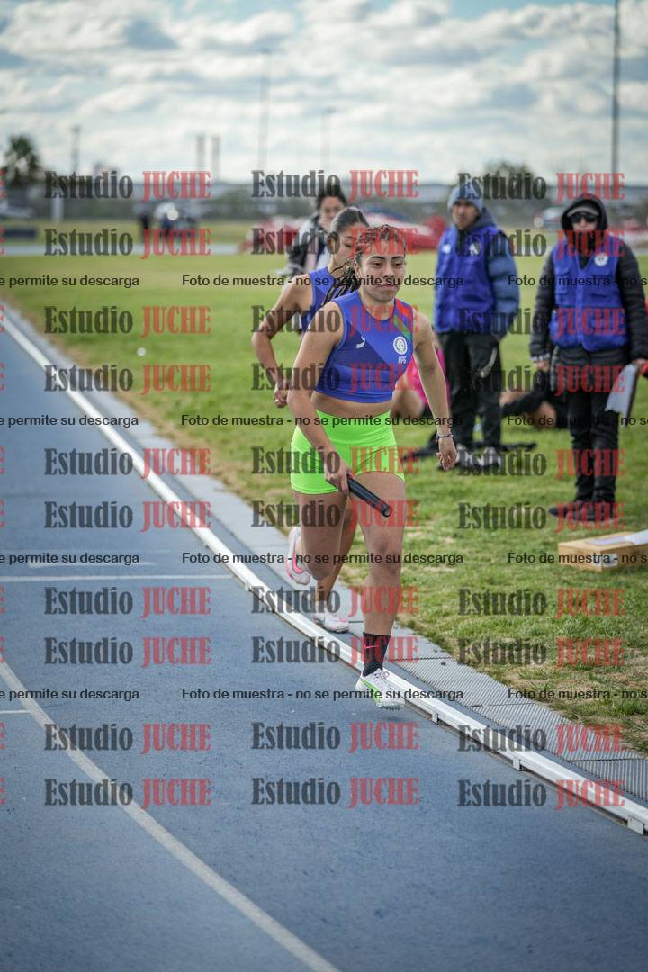 Fotos de las postas 4x400 m llanos de mujeres