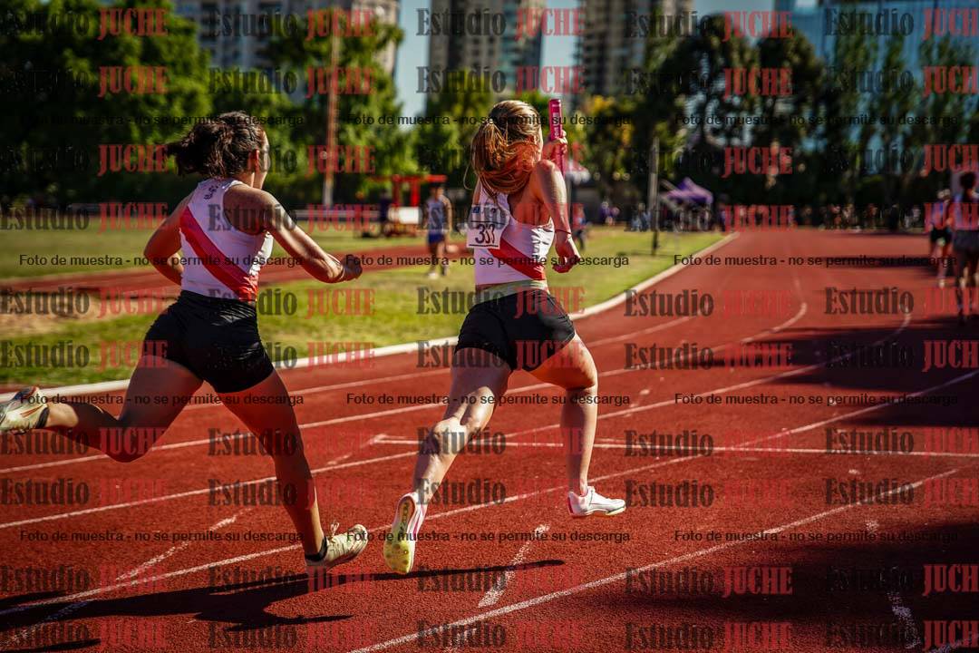 Fotos de las postas 4x100 m de mujeres