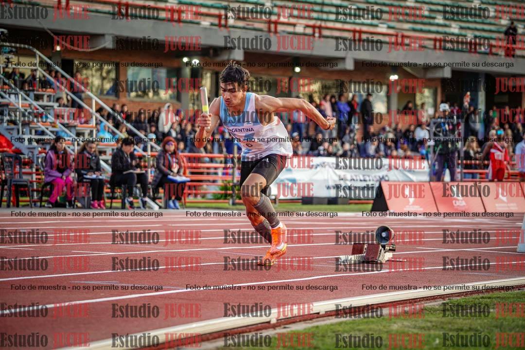 Fotos de los relevos 4x400 m de varones