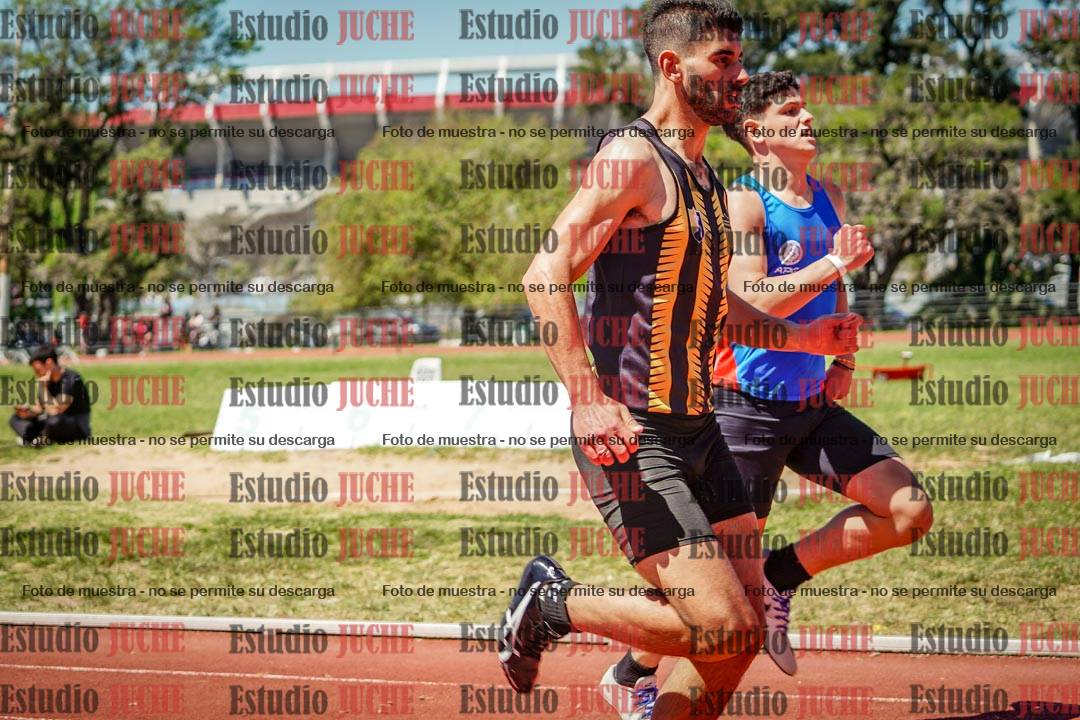 Fotos de los 400 m llanos de varones