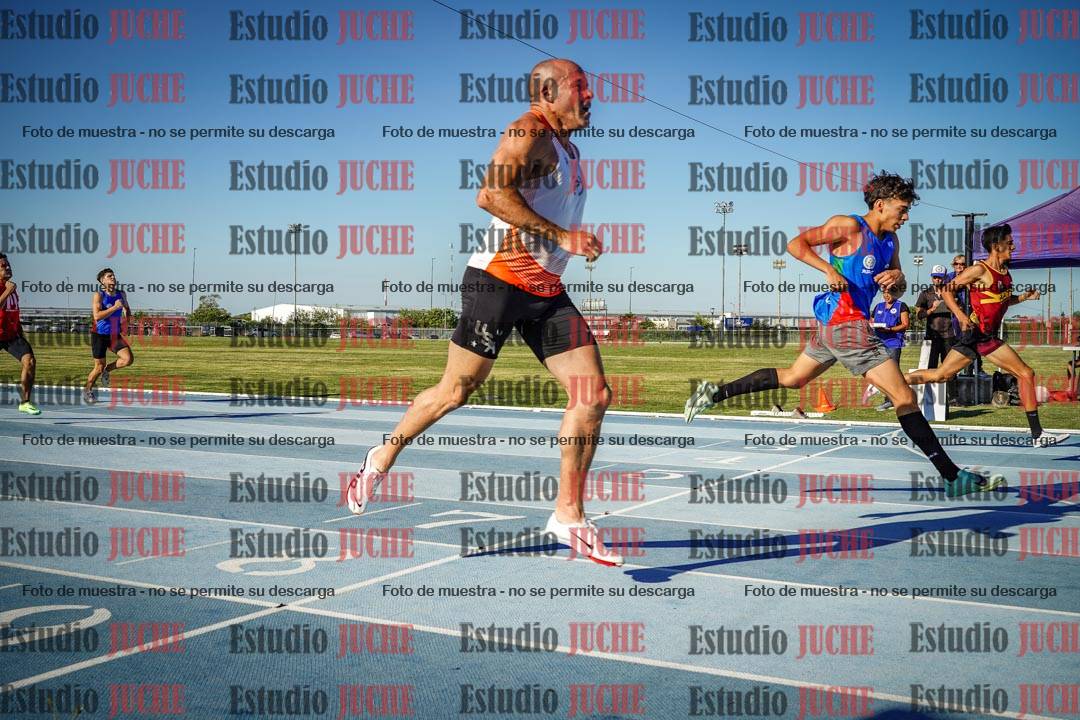 Fotos de los 400 m llanos de varones