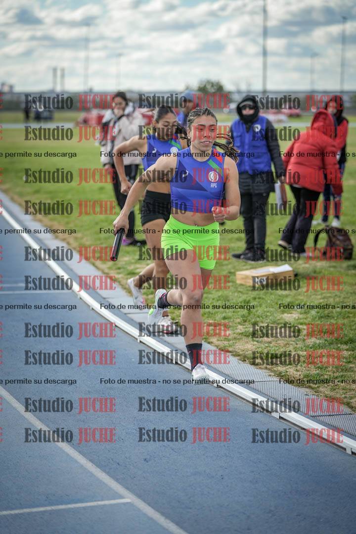 Fotos de las postas 4x400 m llanos de mujeres