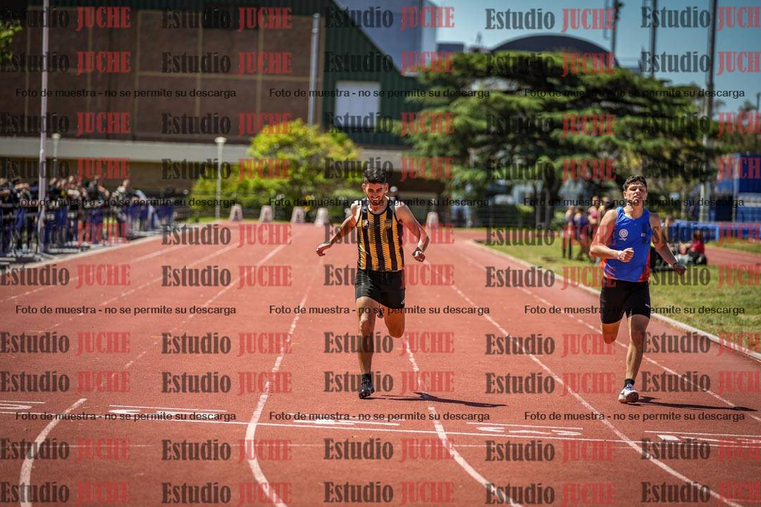 Fotos de los 400 m llanos de varones