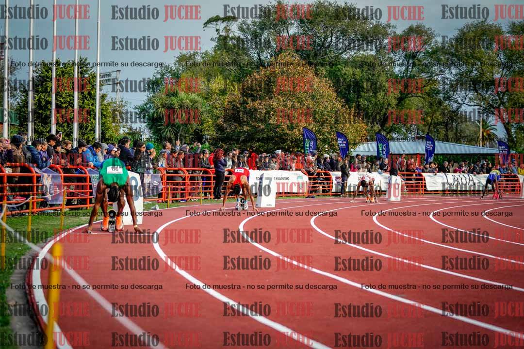 Fotos de los relevos 4x400 m de varones