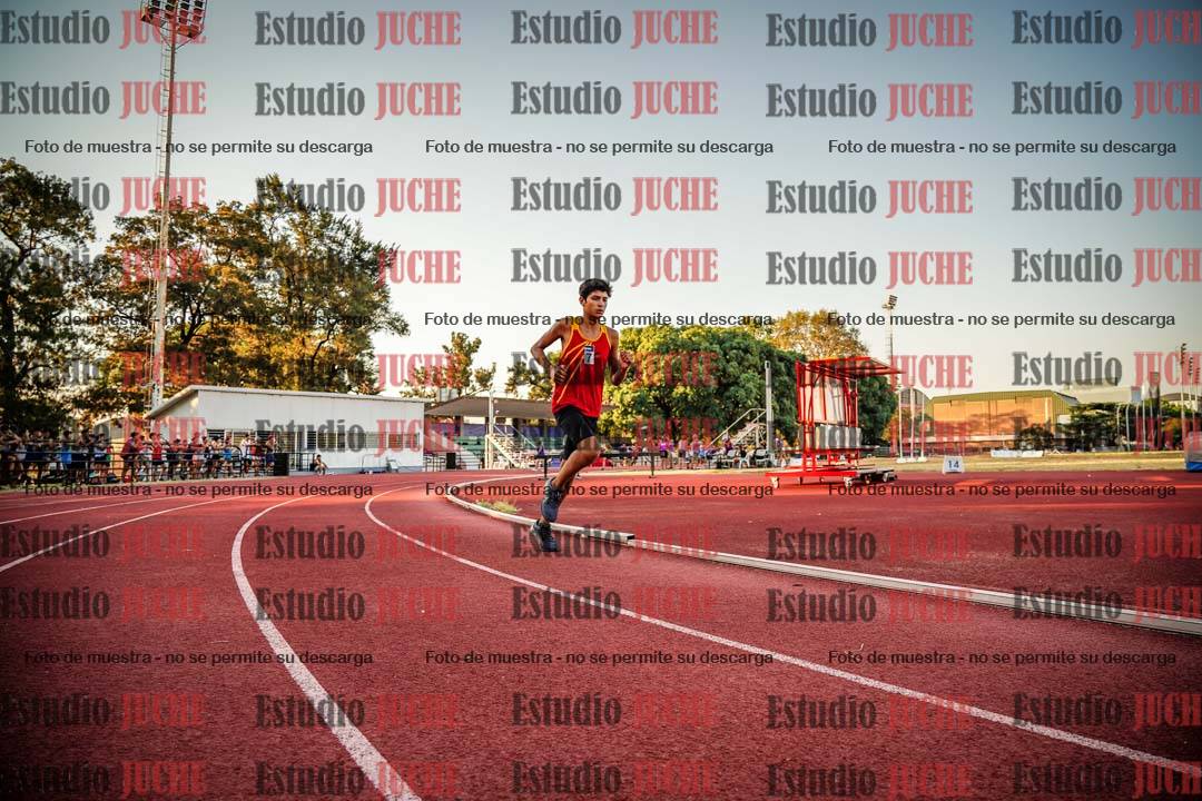 Fotos de los 2400 m llanos de varones