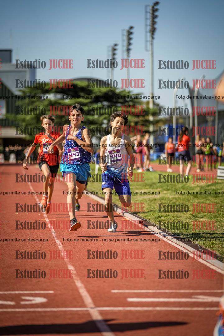 Fotos de los 600 m llanos de varones