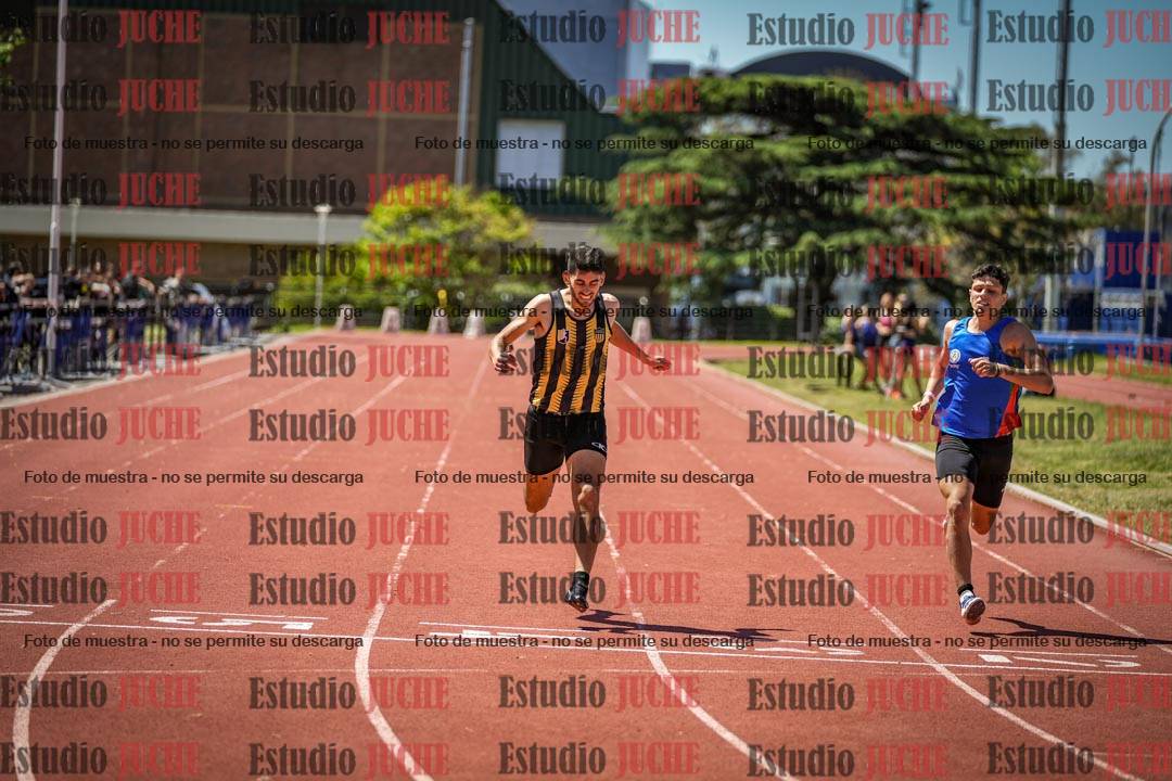Fotos de los 400 m llanos de varones