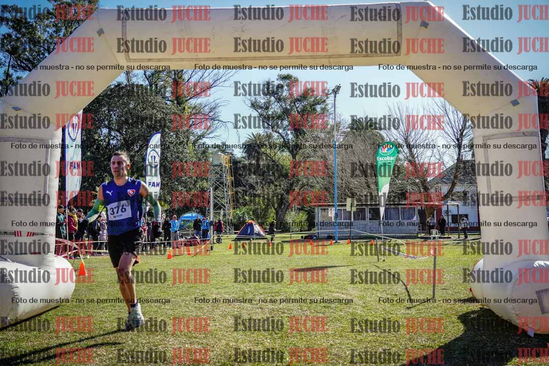Fotos de la llegada del cross de 8000 m