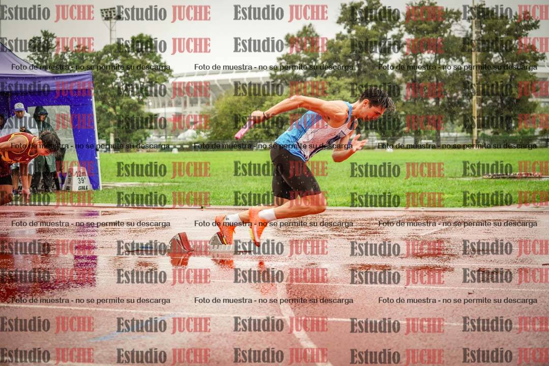Fotos de las postas 4x400 m de varones
