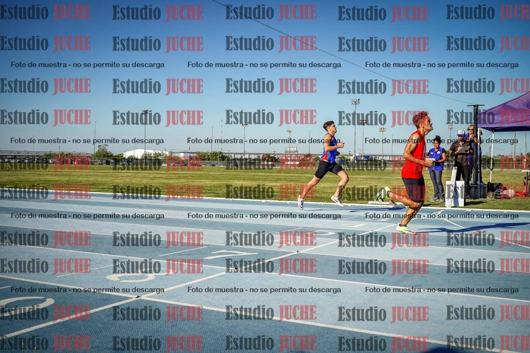 Fotos de los 400 m llanos de varones