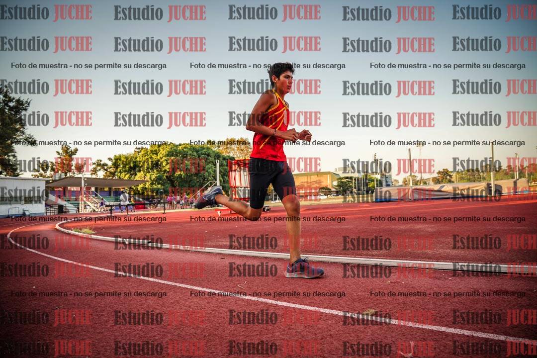 Fotos de los 2400 m llanos de varones