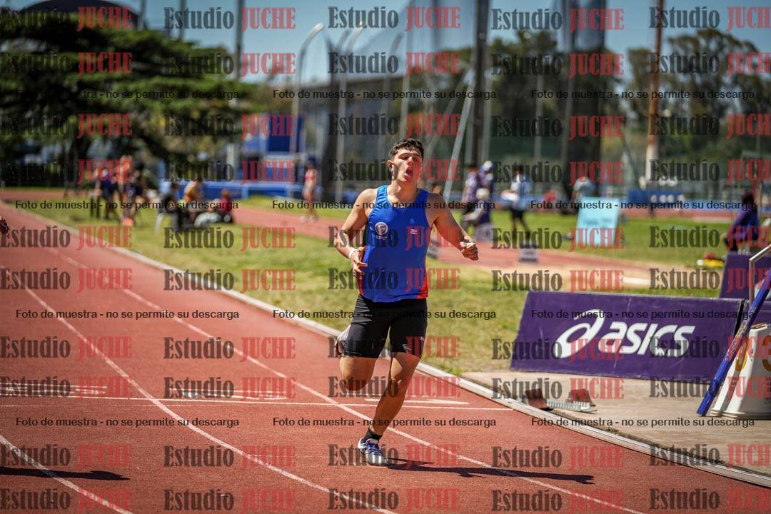 Fotos de los 400 m llanos de varones