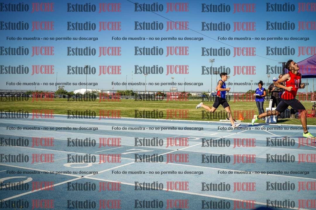 Fotos de los 400 m llanos de varones