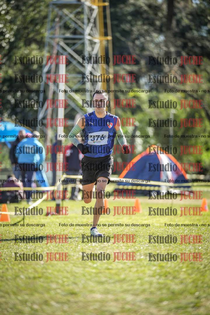 Fotos de la llegada del cross de 8000 m