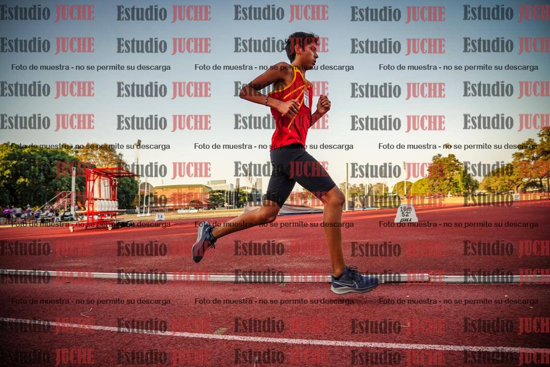 Fotos de los 2400 m llanos de varones