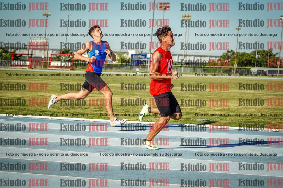 Fotos de los 400 m llanos de varones