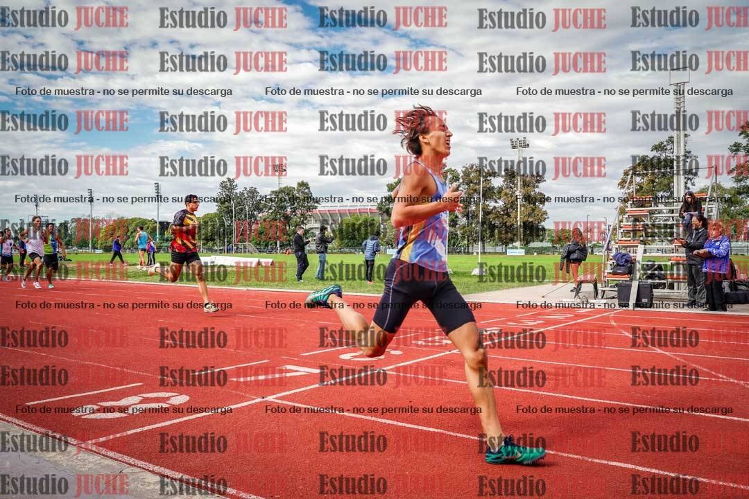Fotos de los 400 m llanos de varones