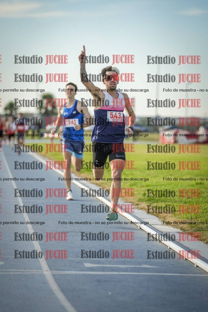 Fotos de los 1500 m llanos de varones