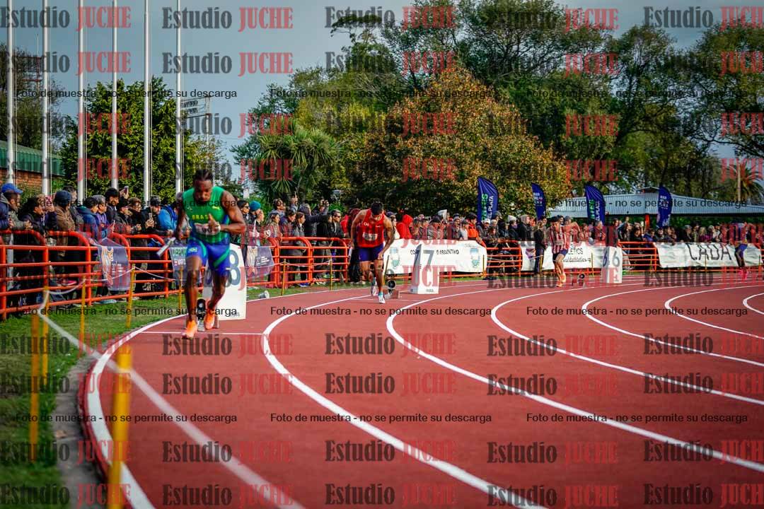 Fotos de los relevos 4x400 m de varones
