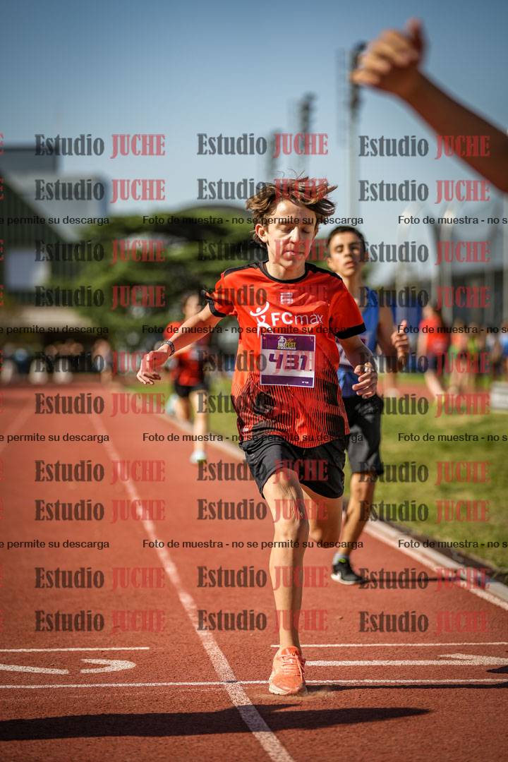 Fotos de los 600 m llanos de varones