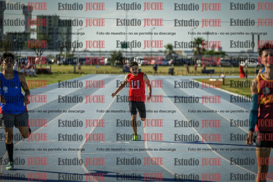 Fotos de los 400 m llanos de varones