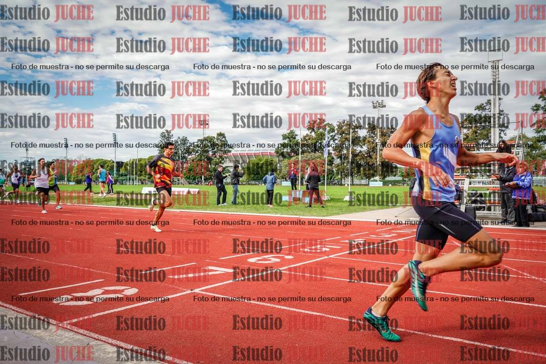 Fotos de los 400 m llanos de varones