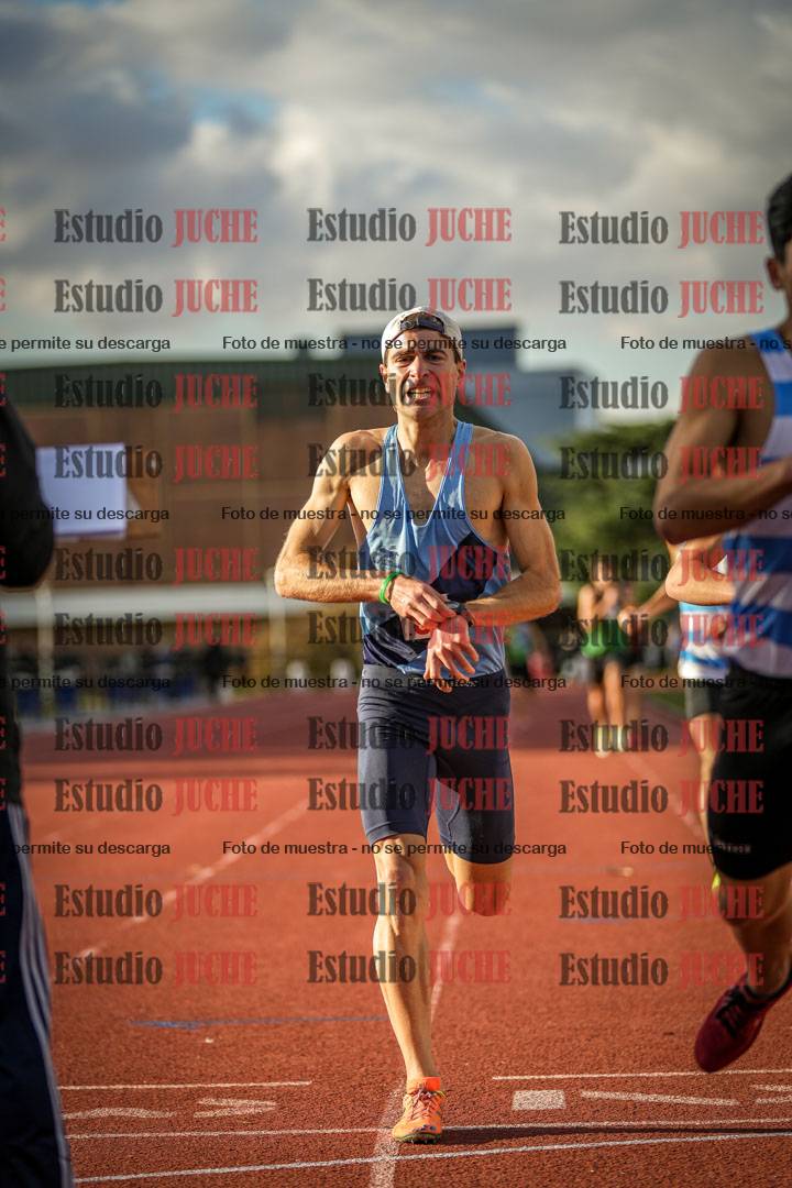 Fotos de los 1500 m llanos de varones