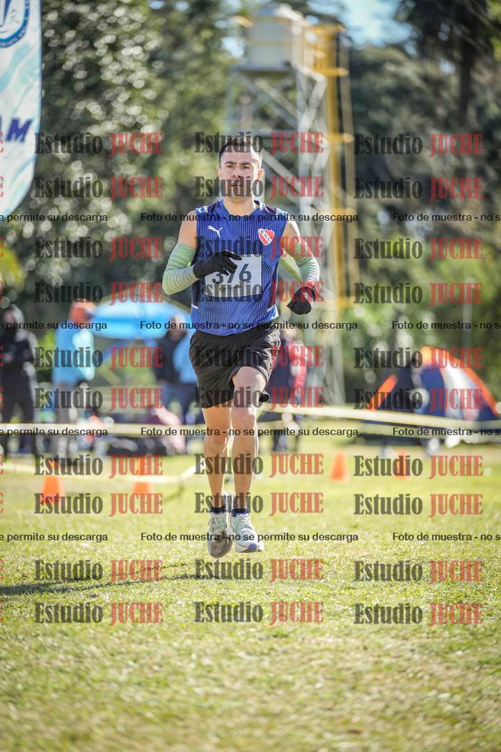 Fotos de la llegada del cross de 8000 m