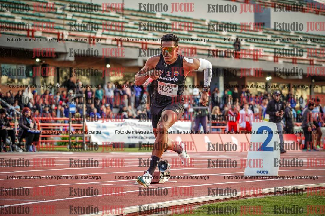 Fotos de los relevos 4x400 m de varones