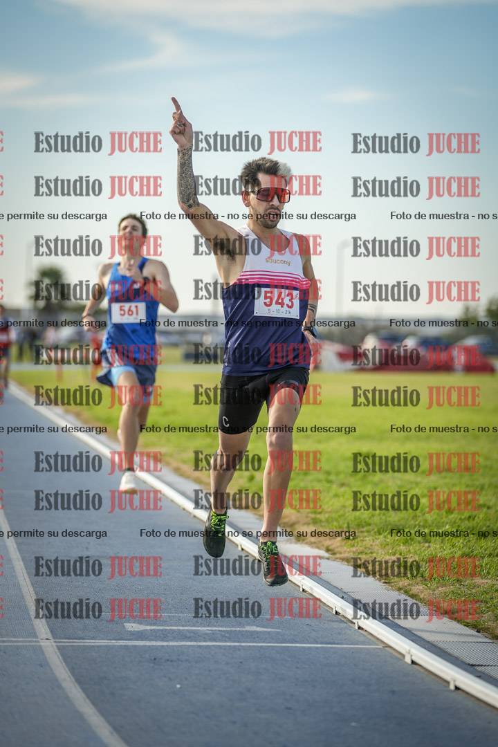 Fotos de los 1500 m llanos de varones