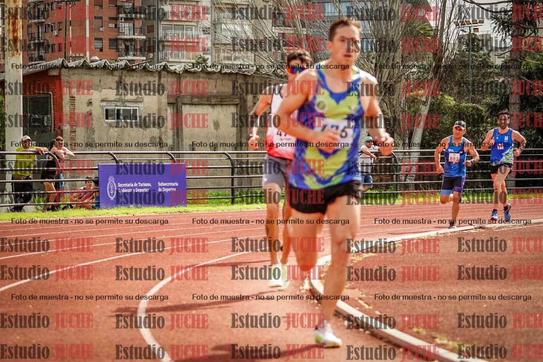 Fotos de los 3000 m llanos de varones