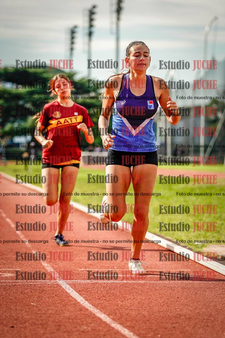 Fotos de los 800 m llanos de mujeres - hepta 7