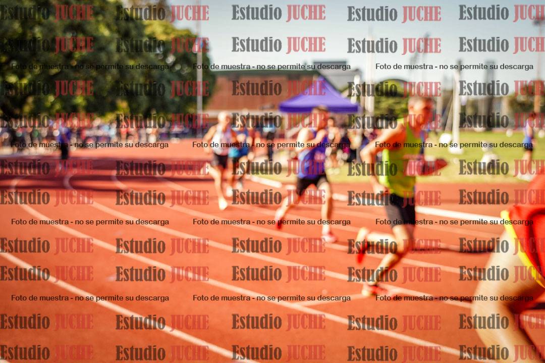 Fotos de los 800 m llanos de varones