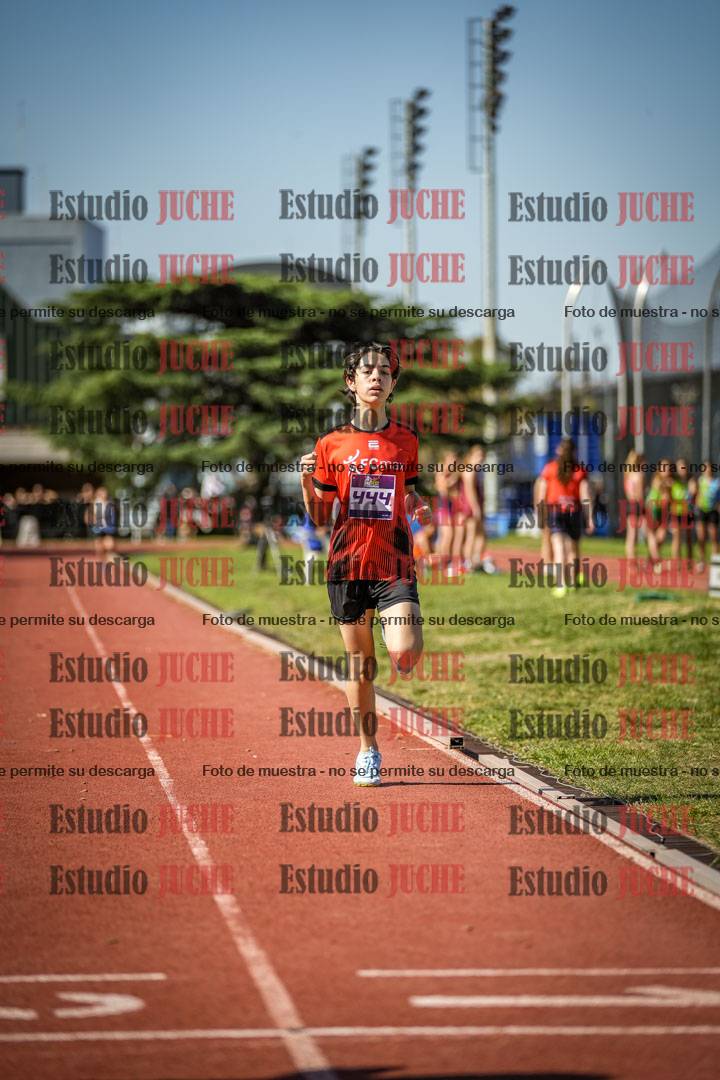 Fotos de los 600 m llanos de varones