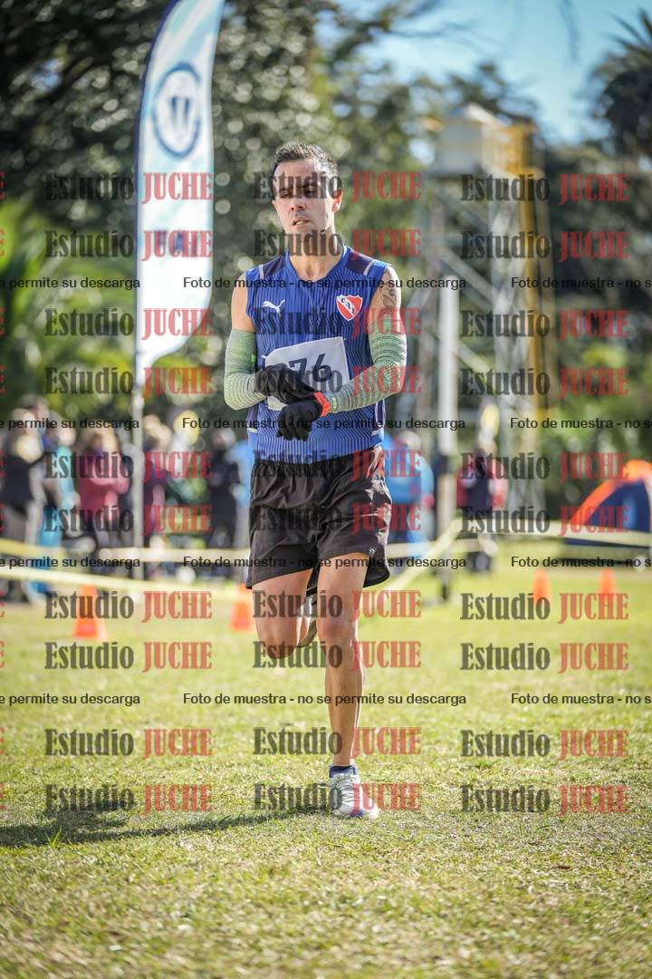 Fotos de la llegada del cross de 8000 m