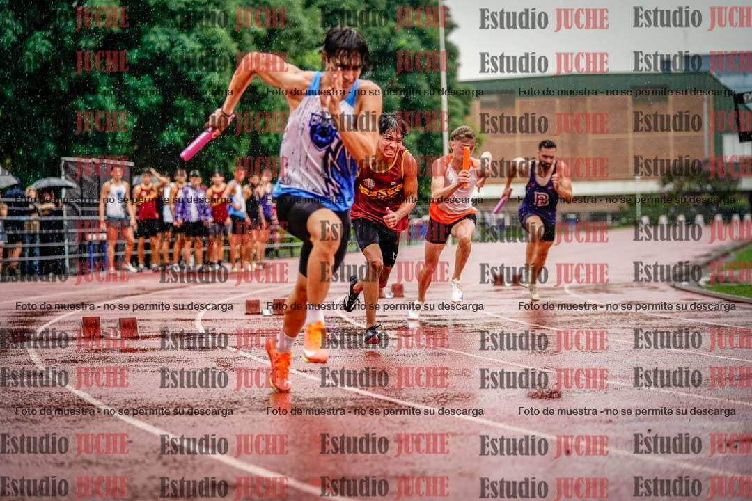 Fotos de las postas 4x400 m de varones