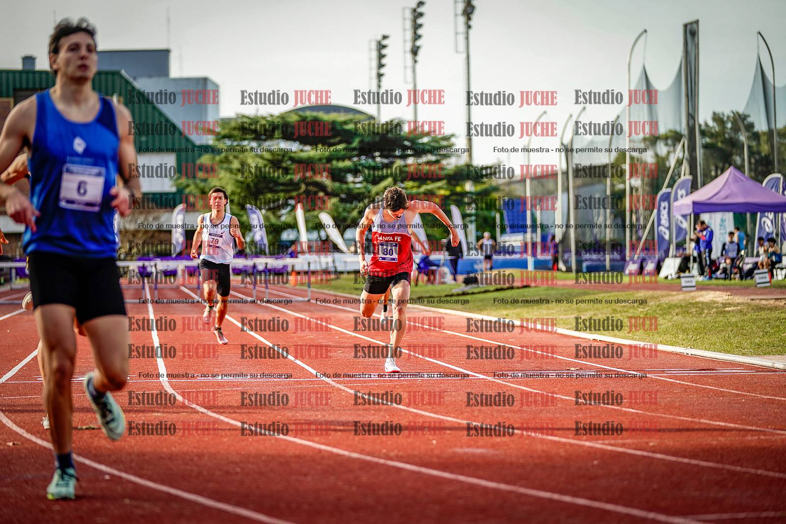 Fotos de los 400 m con vallas de varones