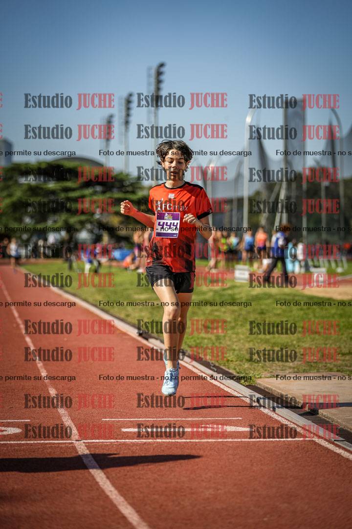 Fotos de los 600 m llanos de varones