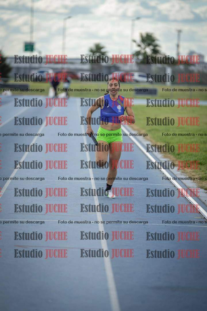 Fotos de las postas 4x400 m llanos de mujeres