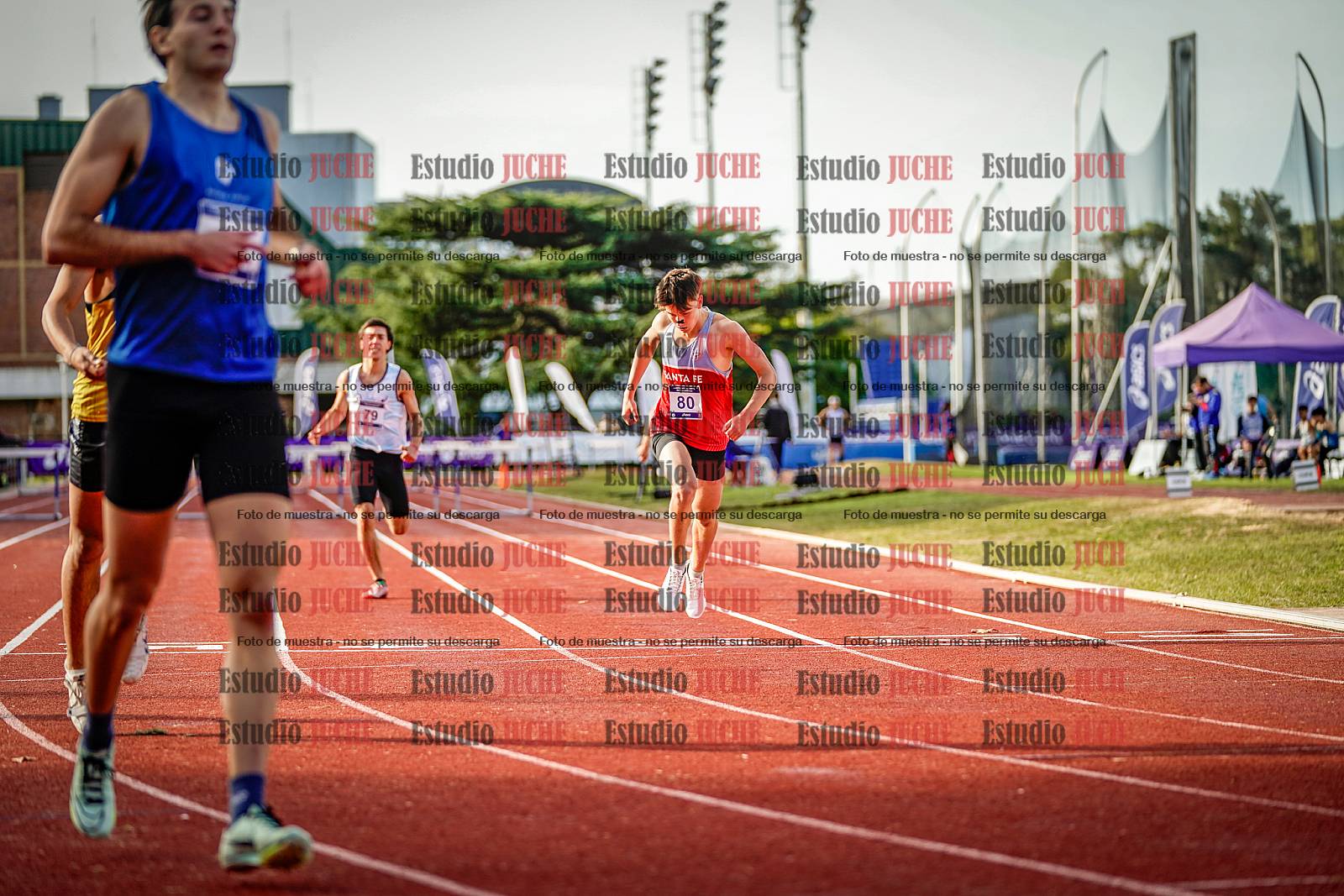 Fotos de los 400 m con vallas de varones