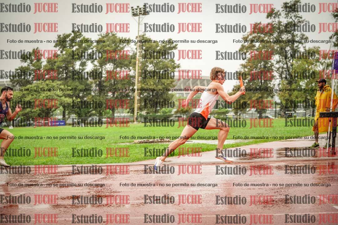 Fotos de las postas 4x400 m de varones