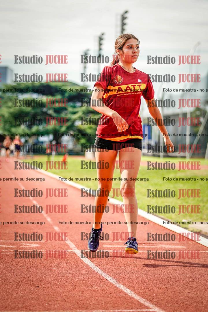 Fotos de los 800 m llanos de mujeres - hepta 7