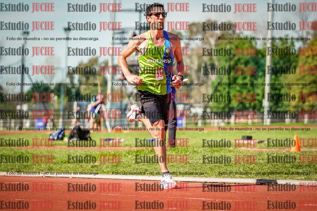 Fotos de los 5000 m llanos de mujeres y varones