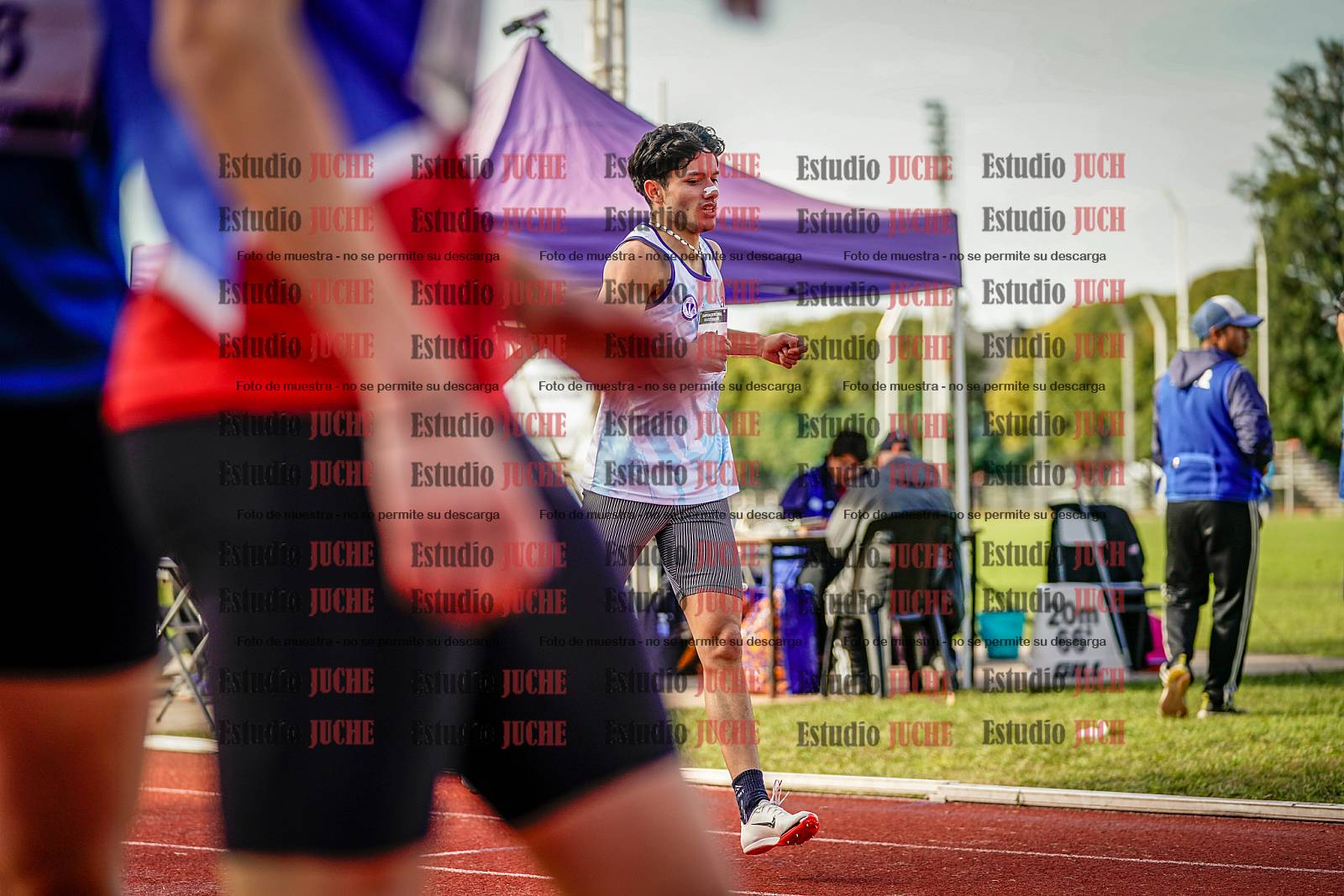 Fotos de los 400 m con vallas de varones