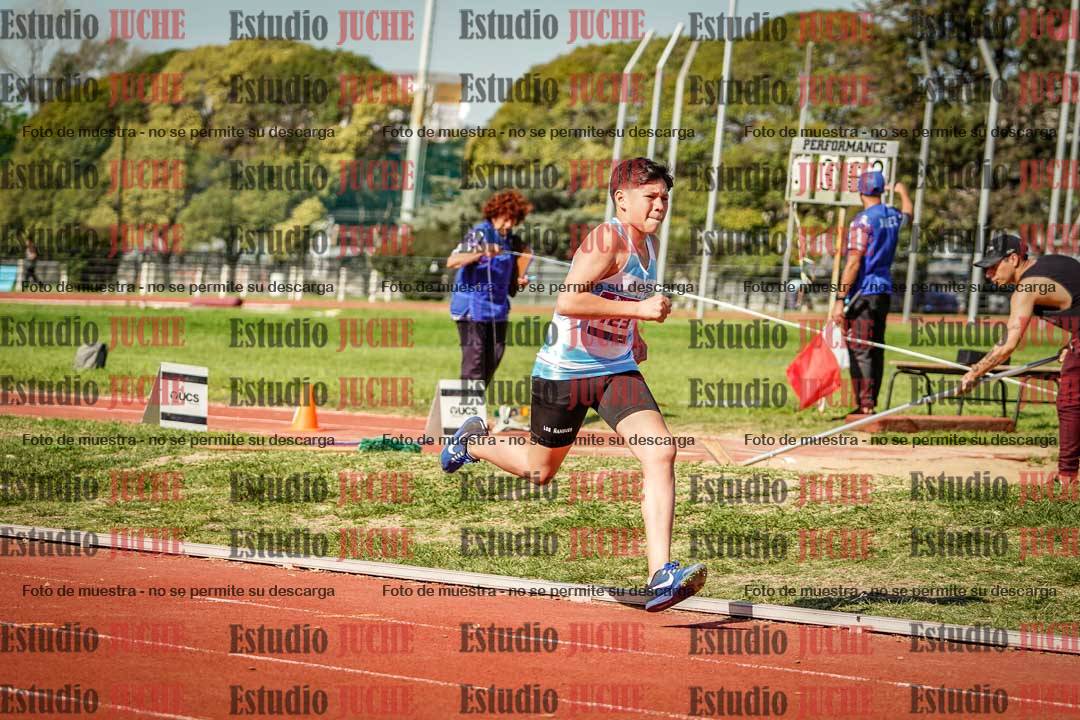 Fotos de los 600 m llanos de varones