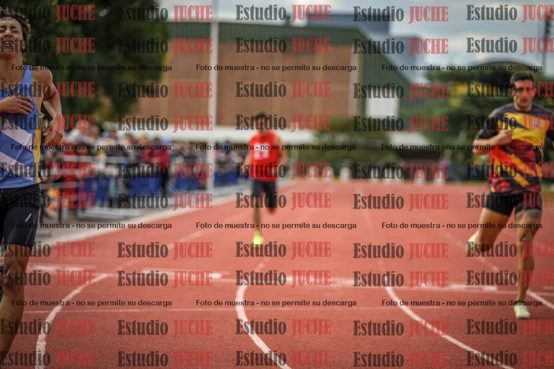 Fotos de los 400 m llanos de varones