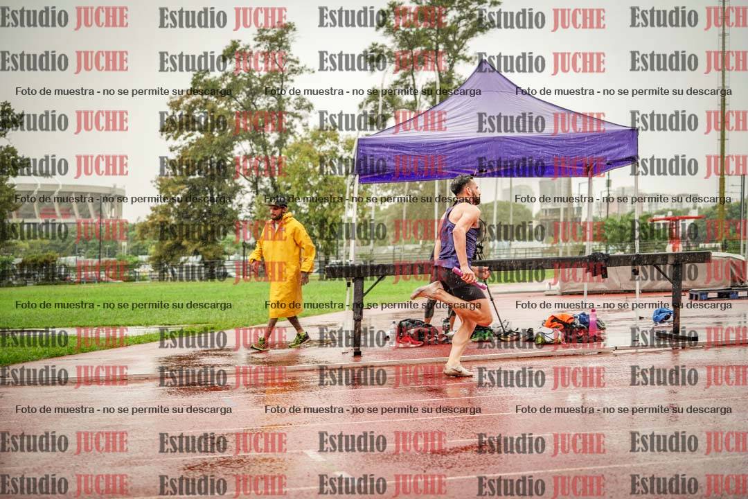 Fotos de las postas 4x400 m de varones