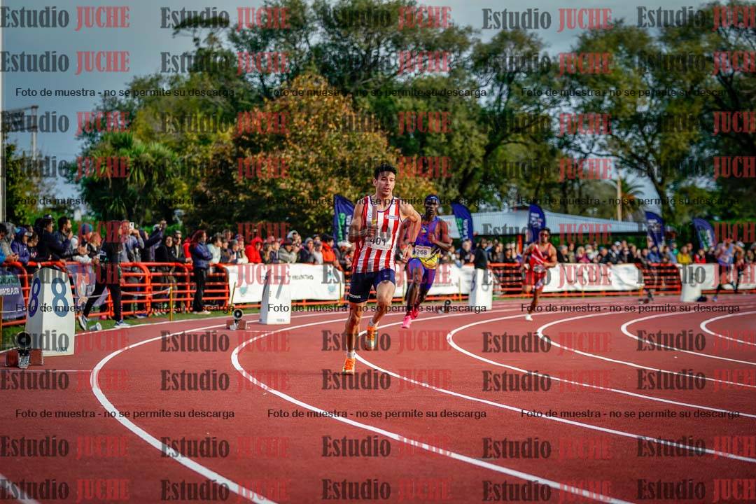 Fotos de los relevos 4x400 m de varones