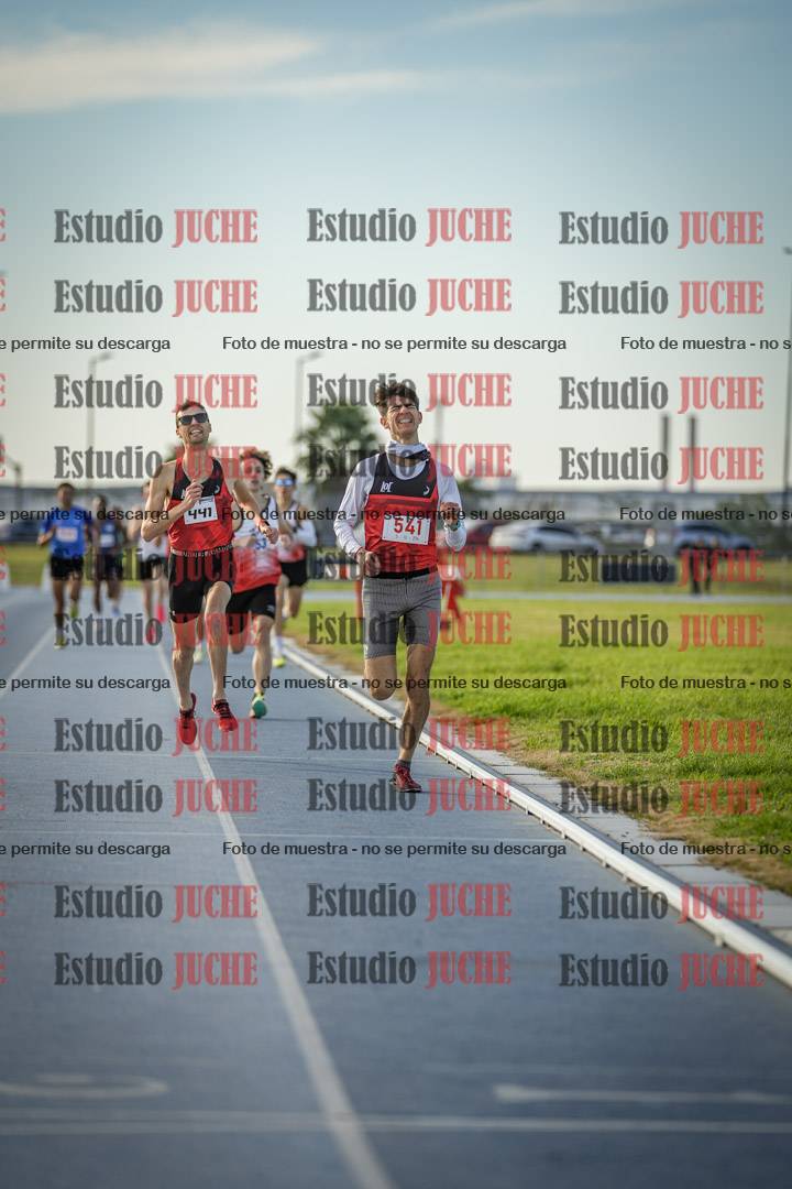 Fotos de los 1500 m llanos de varones